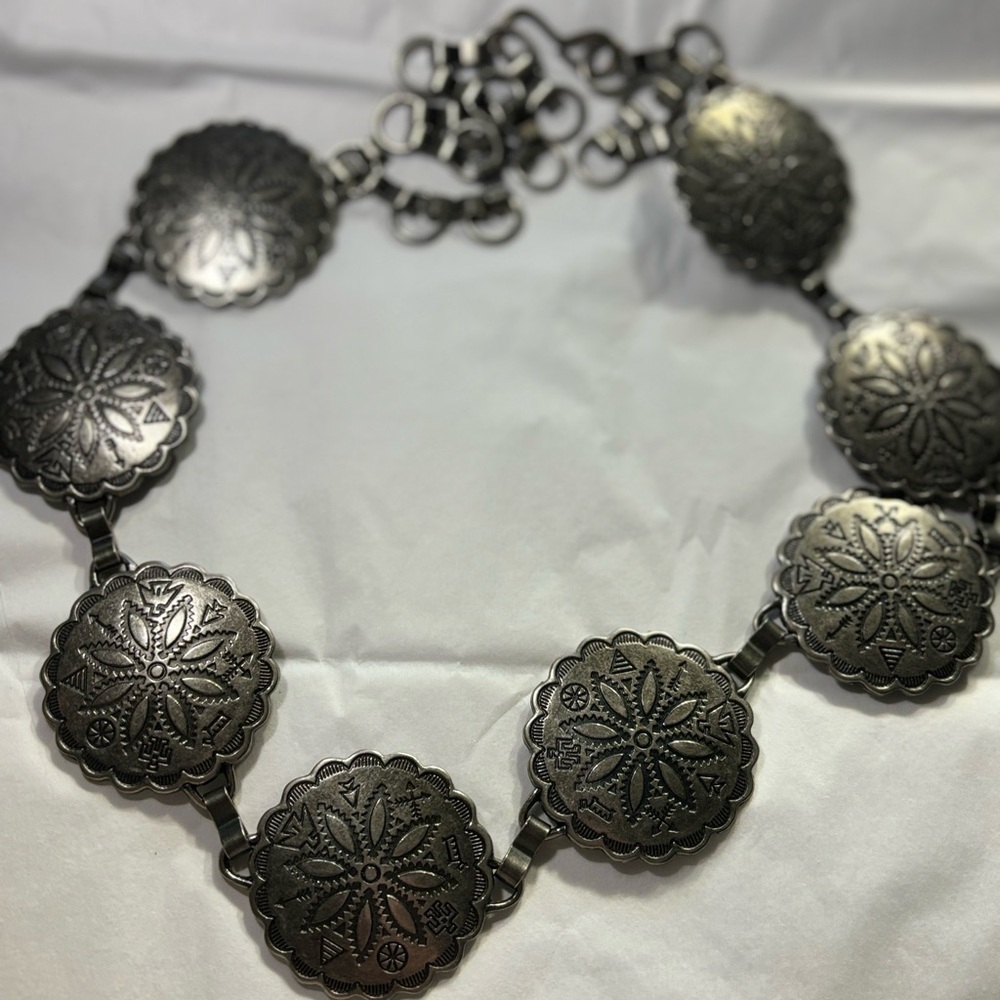 Silver chain link belt western themed silver plated